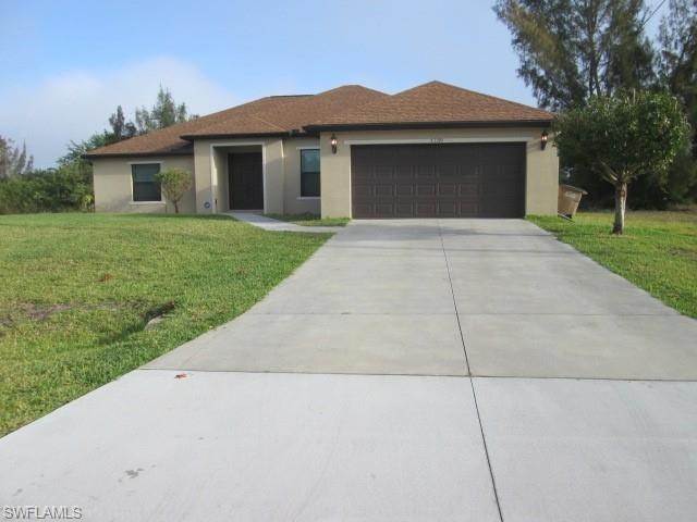 Lease in place until 4-1-23. Beautiful freshwater canal 4 - Beach Home for sale in Cape Coral, Florida on Beachhouse.com