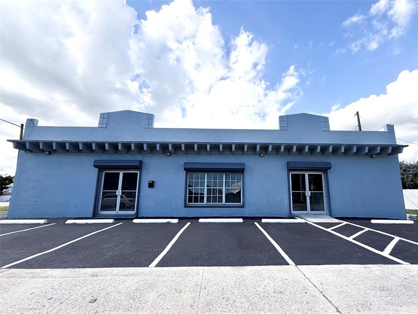 NEWLY SEALED ROOF (2026) Excellent opportunity to own a - Beach Commercial for sale in Hollywood, Florida on Beachhouse.com