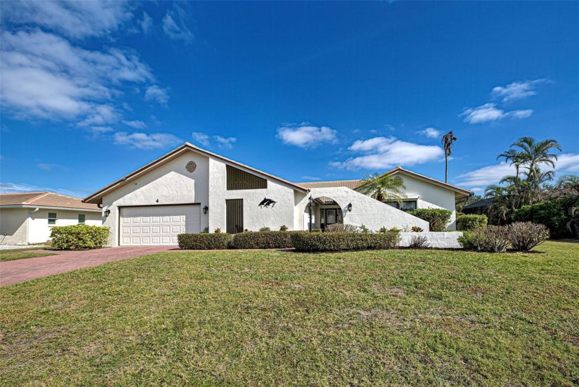 You have found your perfect piece of paradise here in the - Beach Home for sale in Englewood, Florida on Beachhouse.com