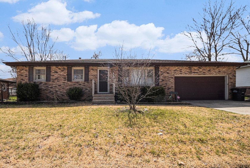 Solid all-brick ranch with basement and attached 2-car finished - Beach Home for sale in Portage, Indiana on Beachhouse.com