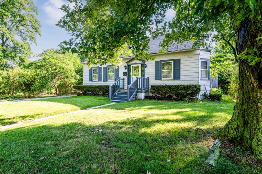 Charming Vintage 3 BR, 2 BA Cape Cod on a quiet tree-lined - Beach Home for sale in New Buffalo, Michigan on Beachhouse.com