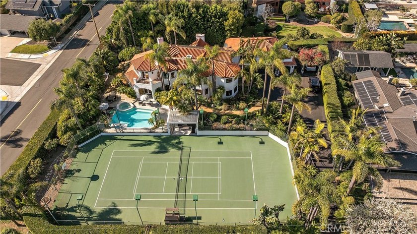 This exceptional contemporary estate embodies refined - Beach Home for sale in San Juan Capistrano, California on Beachhouse.com