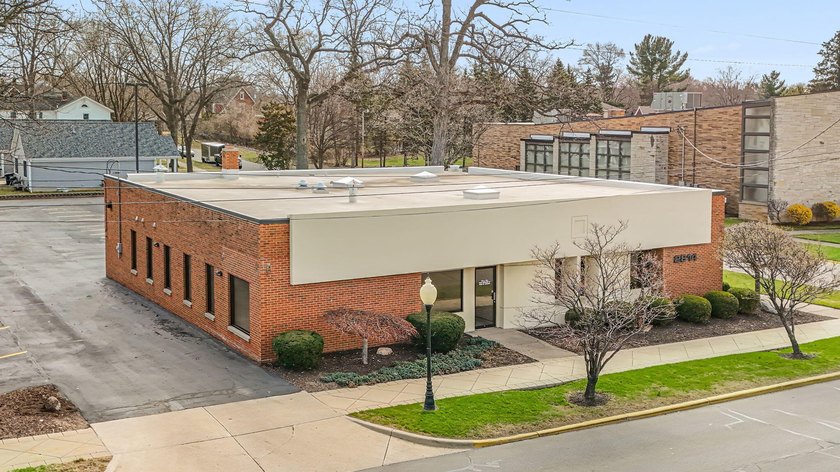 Move-In Ready Office Building along Franklin St in the Beautiful - Beach Office for sale in Michigan City, Indiana on Beachhouse.com