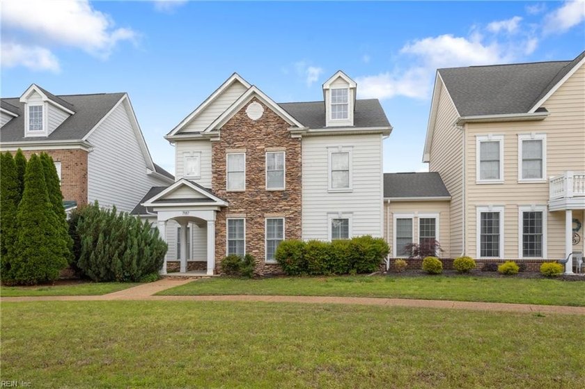 Stunning York River waterfront community! This open-concept - Beach Townhome/Townhouse for sale in Hayes, Virginia on Beachhouse.com