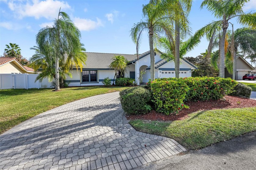 Located in the prestigious La Reserve section of the Woodmont - Beach Home for sale in Tamarac, Florida on Beachhouse.com