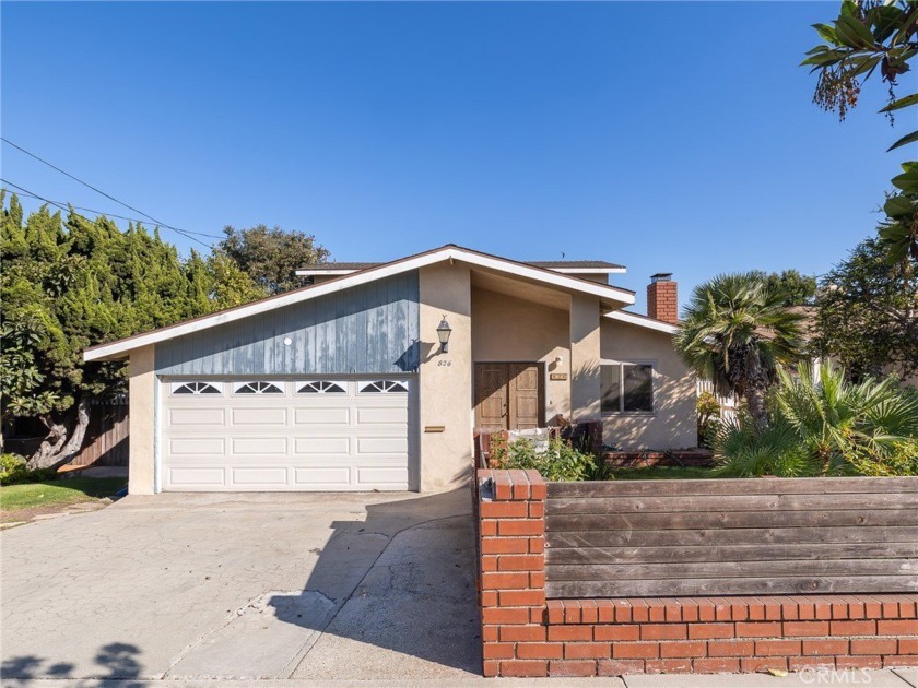 Welcome to 826 Sheldon, a charming 3-bedroom, 2-bath home. As - Beach Home for sale in El Segundo, California on Beachhouse.com