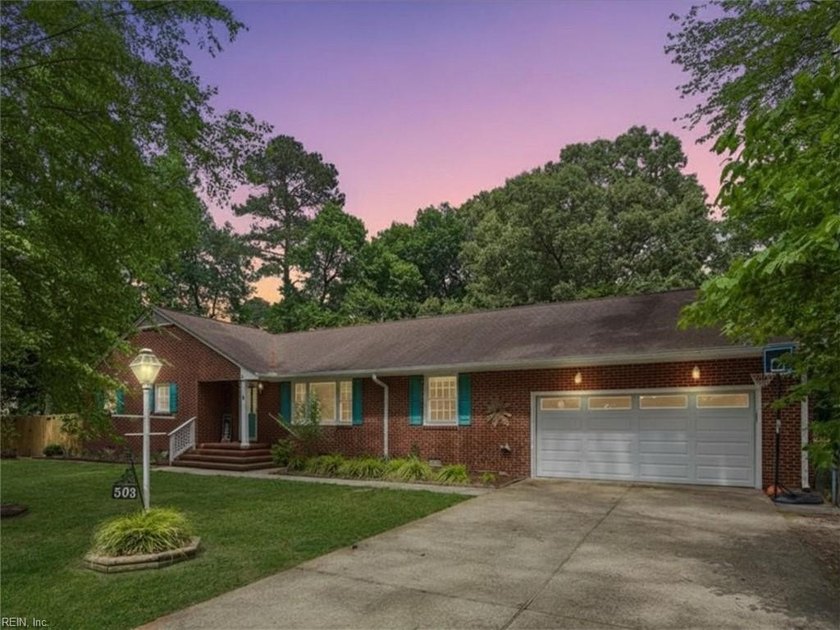 Nestled in the desirable Edgehill neighborhood, this beautiful - Beach Home for sale in Yorktown, Virginia on Beachhouse.com