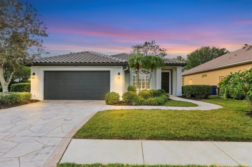 New Tile Roof in 2024! Welcome Home to 10114 Glenmore Ave in - Beach Home for sale in Bradenton, Florida on Beachhouse.com