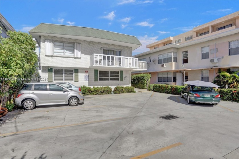 Five units in this condo building sold as bulk sale or - Beach Commercial for sale in Miami Beach, Florida on Beachhouse.com