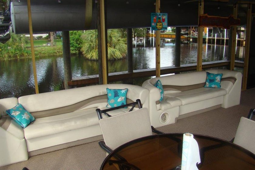 Motivated Seller....Bring Offers... Furnished 2bed/2bath Home - Beach Home for sale in Suwannee, Florida on Beachhouse.com