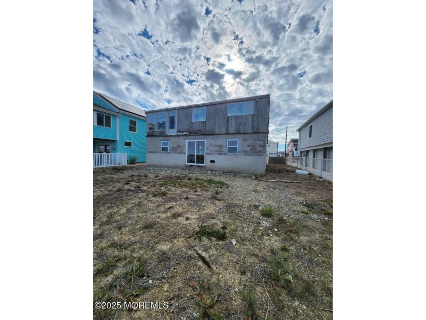 Welcome to your waterfront opportunity! This raised home offers - Beach Home for sale in Tuckerton, New Jersey on Beachhouse.com