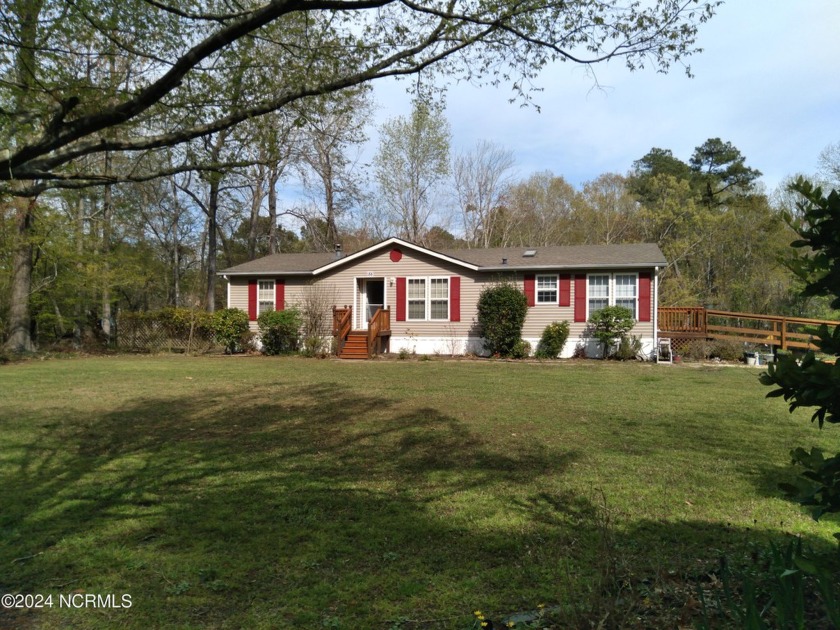 Perfect for year-round living or ''island'' get-away! This - Beach Home for sale in Hertford, North Carolina on Beachhouse.com