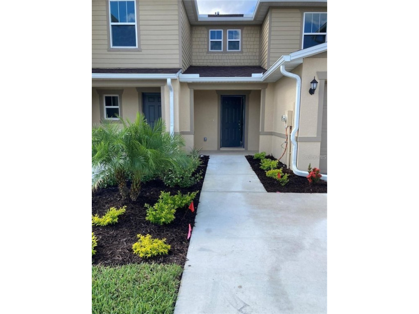 Modern and specious two bedrooms, 2,5 bathrooms townhouse in - Beach Townhome/Townhouse for sale in North Fort Myers, Florida on Beachhouse.com