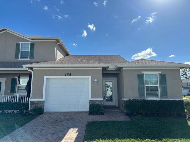 Seller extremely motivated! Bright & Eco Friendly Corner Villa - Beach Townhome/Townhouse for sale in Port Saint Lucie, Florida on Beachhouse.com