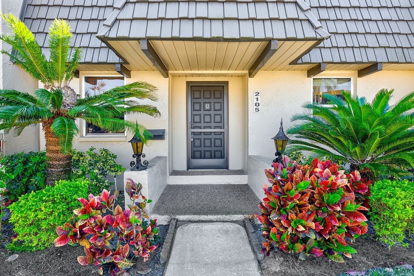 Buy This Home-Risk-Free! If you're not completely satisfied with - Beach Condo for sale in Seminole, Florida on Beachhouse.com