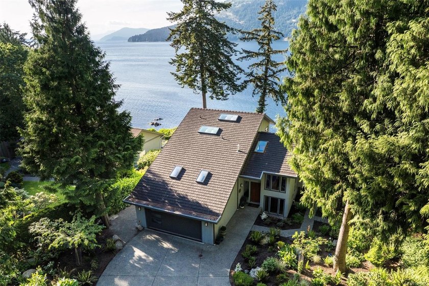 Set within one of North Saanich's most exclusive waterfront - Beach Home for sale in North Saanich, British Columbia on Beachhouse.com