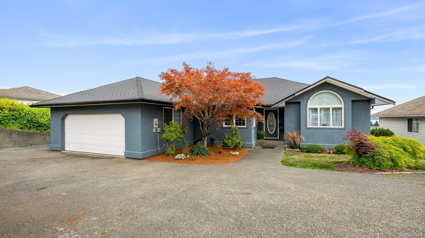 Panoramic ocean views set the tone for this extensively - Beach Home for sale in Campbell River, British Columbia on Beachhouse.com
