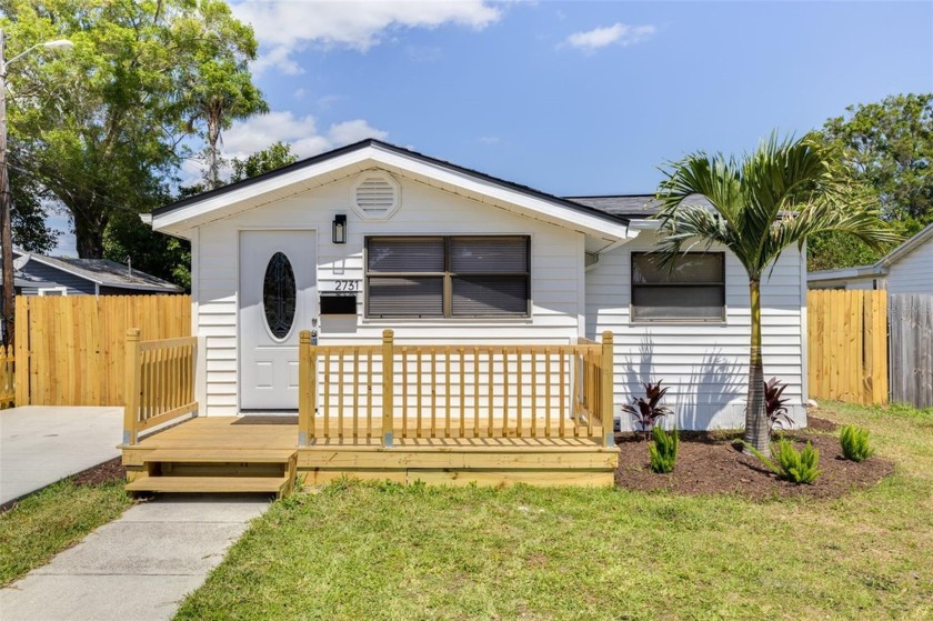 THE HOUSE DID NOT HAS ANY DAMAGES FROM THE LAST HURRICANES - Beach Home for sale in St. Petersburg, Florida on Beachhouse.com