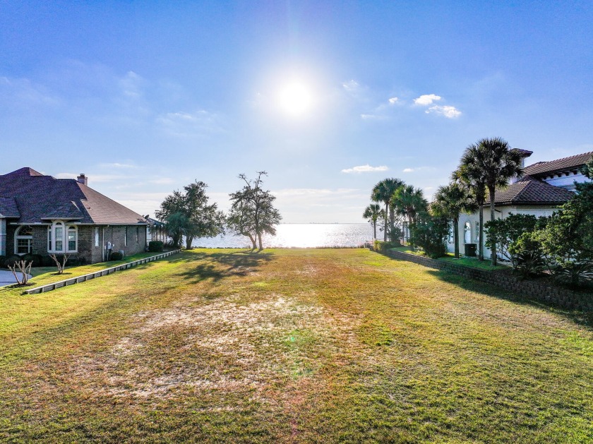 Don't miss out on this spectacular Choctawhatchee Bayfront lot - Beach Lot for sale in Freeport, Florida on Beachhouse.com