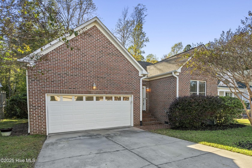 Discover the perfect blend of comfort and convenience in this - Beach Home for sale in Sneads Ferry, North Carolina on Beachhouse.com