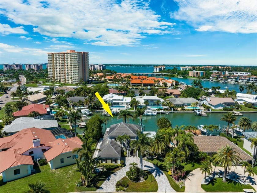 Motivated Seller offering a $30,000.00 credit towards Buyer's - Beach Home for sale in St. Petersburg, Florida on Beachhouse.com