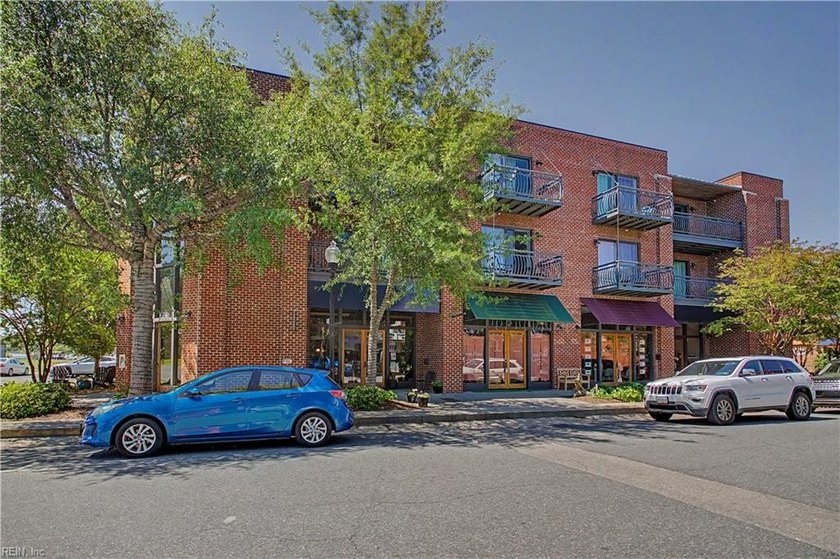 Experience the charm of coastal living in the heart of historic - Beach Townhome/Townhouse for sale in Cape Charles, Virginia on Beachhouse.com