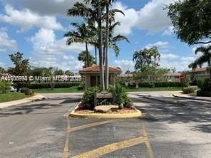 INVESTORS!!, Excellent Tenant month to month, willing to stay - Beach Condo for sale in Coral Springs, Florida on Beachhouse.com