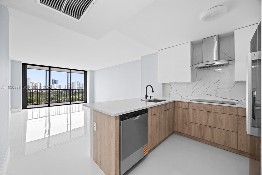 Breathtaking views from this 19th-floor residence overlooking - Beach Condo for sale in Aventura, Florida on Beachhouse.com