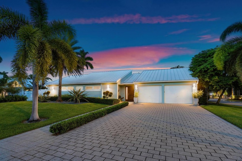 This beautifully renovated home presents a luxurious retreat - Beach Home for sale in Delray Beach, Florida on Beachhouse.com