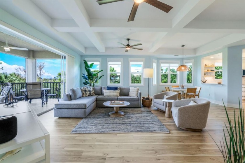 ENJOY THE PENTHOUSE LIFESTYLE IN THIS MOVE IN READY CONDO! With - Beach Condo for sale in Sanibel, Florida on Beachhouse.com