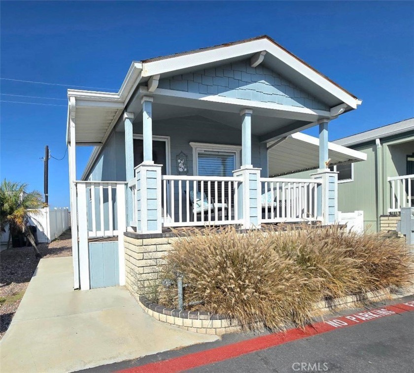 Least expensive home in the park!!! Newer 2010 Beach house!!! - Beach Home for sale in Huntington Beach, California on Beachhouse.com
