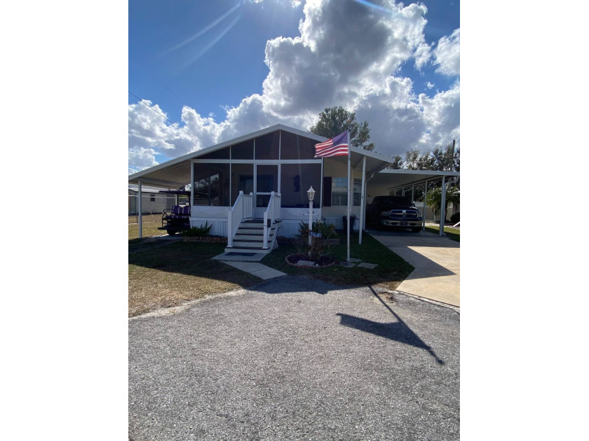 This home offers 2 bedrooms & 2 bathrooms on a quiet road with - Beach Home for sale in Ruskin, Florida on Beachhouse.com