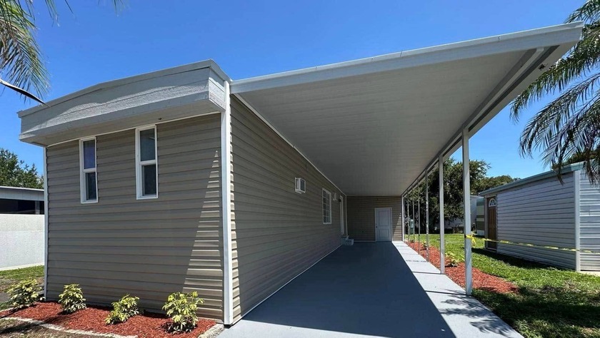 Kings Manor Estates    1399 S Belcher Rd, Lot 129 - Largo, FL - Beach Home for sale in Largo, Florida on Beachhouse.com