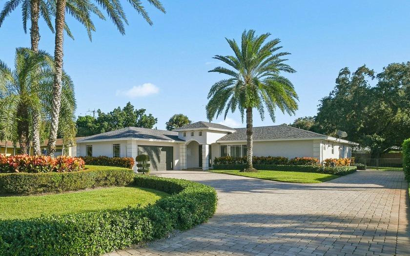 Welcome to your Palm Beach Gardens paradise--where modern design - Beach Home for sale in Palm Beach Gardens, Florida on Beachhouse.com