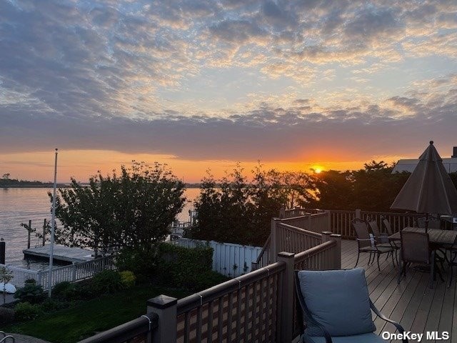 Waterfront living at its Finest!!! Bayfront home offers the - Beach Home for sale in Long Beach, New York on Beachhouse.com