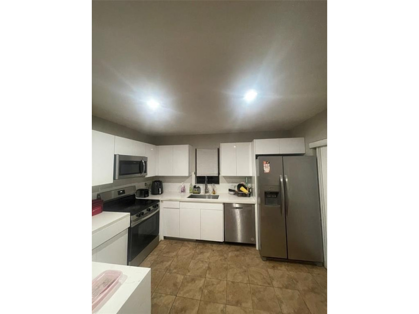 Beautiful Corner 3 Bed / 2.5 Bath Townhome in Willow Woods!
 - Beach Townhome/Townhouse for sale in Pompano Beach, Florida on Beachhouse.com