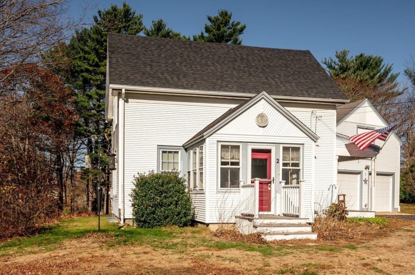 Excellent single family home situated on a cozy, quiet lot at - Beach Home for sale in North Hampton, New Hampshire on Beachhouse.com
