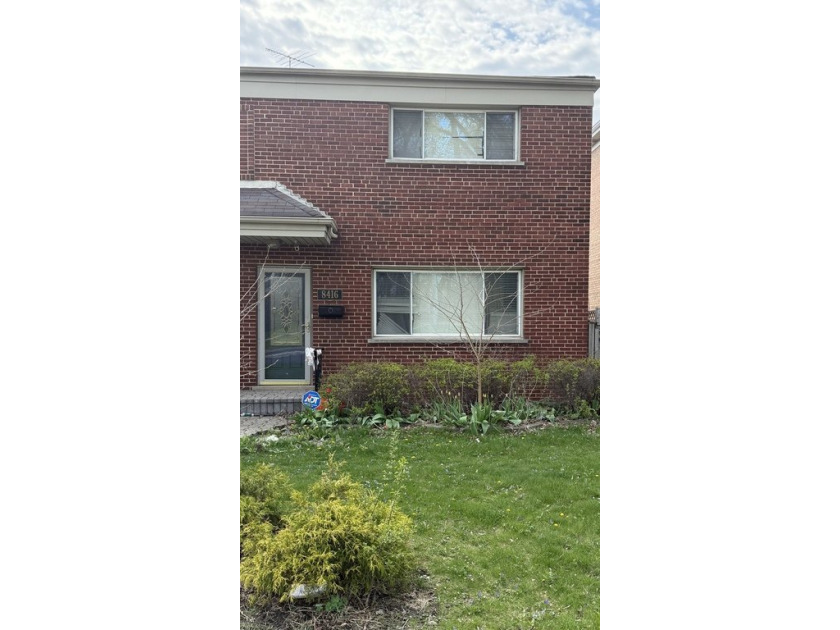 8416 Mccormick Boulevard - Beach Townhome/Townhouse for sale in Skokie, Illinois on Beachhouse.com