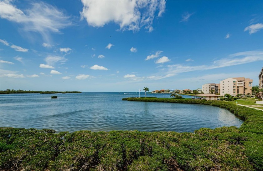 This beautifully updated 2 bedroom, 2 bath, 1st Floor condo in - Beach Condo for sale in Port Richey, Florida on Beachhouse.com