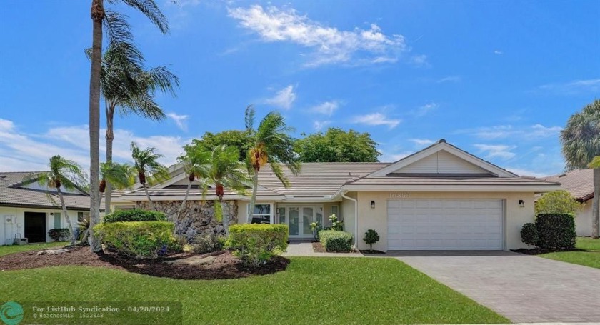 Welcome to your dream home with a New Roof 2020, Impact Windows - Beach Home for sale in Boca Raton, Florida on Beachhouse.com