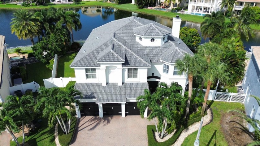 Discover this charming home located in the heart of Wellington - Beach Home for sale in Wellington, Florida on Beachhouse.com