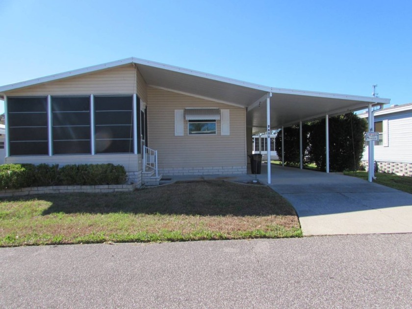 LOVELY TWO BEDROOM TWO BATH PALM HARBOR   Very spacious 2 - Beach Home for sale in Trinity, Florida on Beachhouse.com