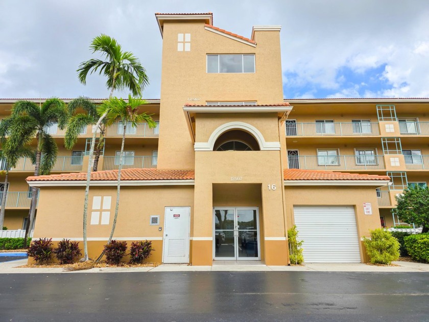 BEAUTIFULLY UPDATED AND IMPECCABLY MAINTAINED  MAJESTY MODEL - Beach Condo for sale in Boynton Beach, Florida on Beachhouse.com