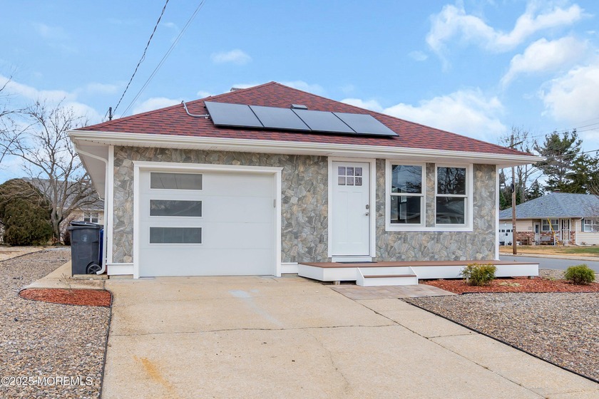 Discover 1738 Yorktown Blvd! This beautifully updated home in a - Beach Home for sale in Toms River, New Jersey on Beachhouse.com