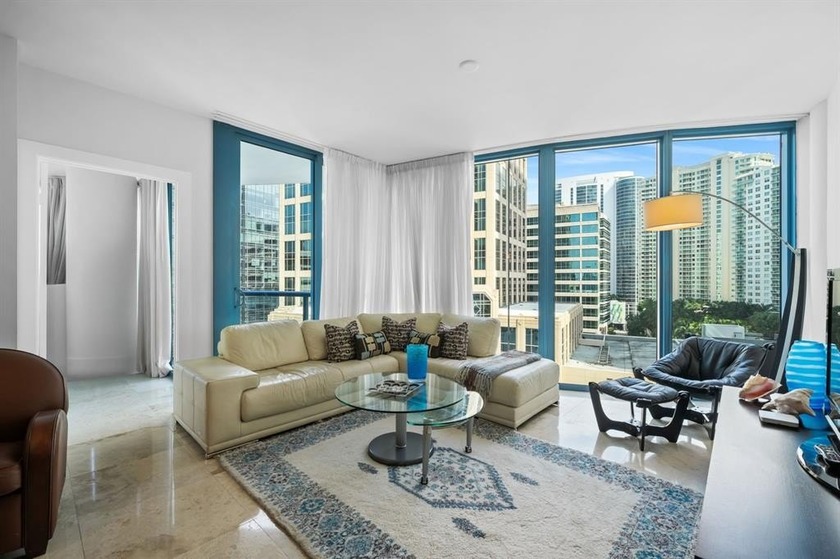 Pristine Condition! Sparkling City Views from Rounded Walls of - Beach Condo for sale in Fort Lauderdale, Florida on Beachhouse.com