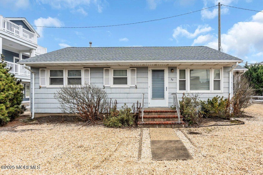 Welcome to this charming 2-bedroom, 1-bath ranch in the heart of - Beach Home for sale in Lavallette, New Jersey on Beachhouse.com