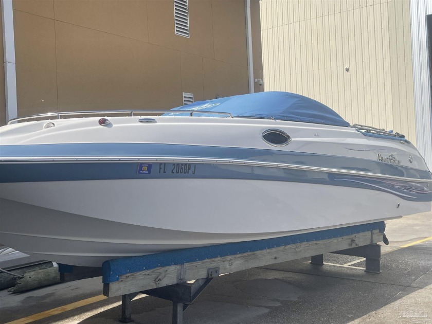 DRY SLIP AND BEAUTIFUL 24' NAUTIC STAR DECK BOAT.   The dry boat - Beach Lot for sale in Gulf Breeze, Florida on Beachhouse.com