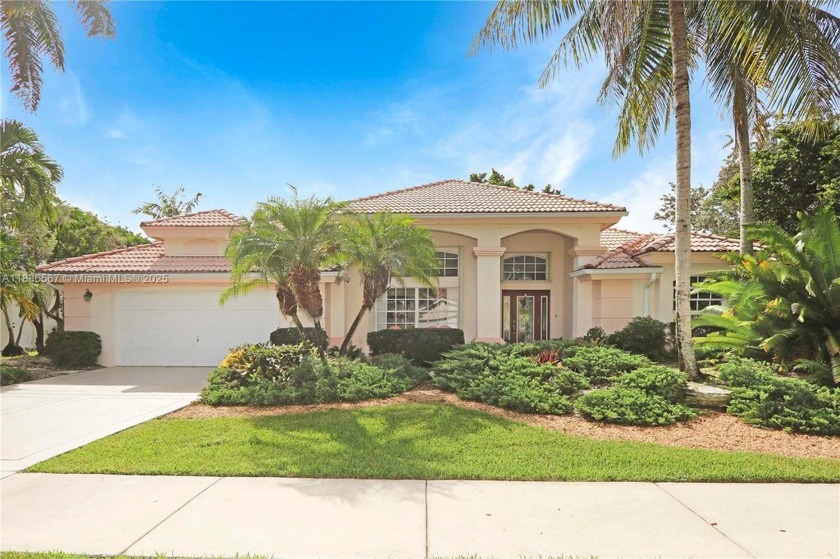 Located in a sought-after golf course community, this spacious 3 - Beach Home for sale in Homestead, Florida on Beachhouse.com