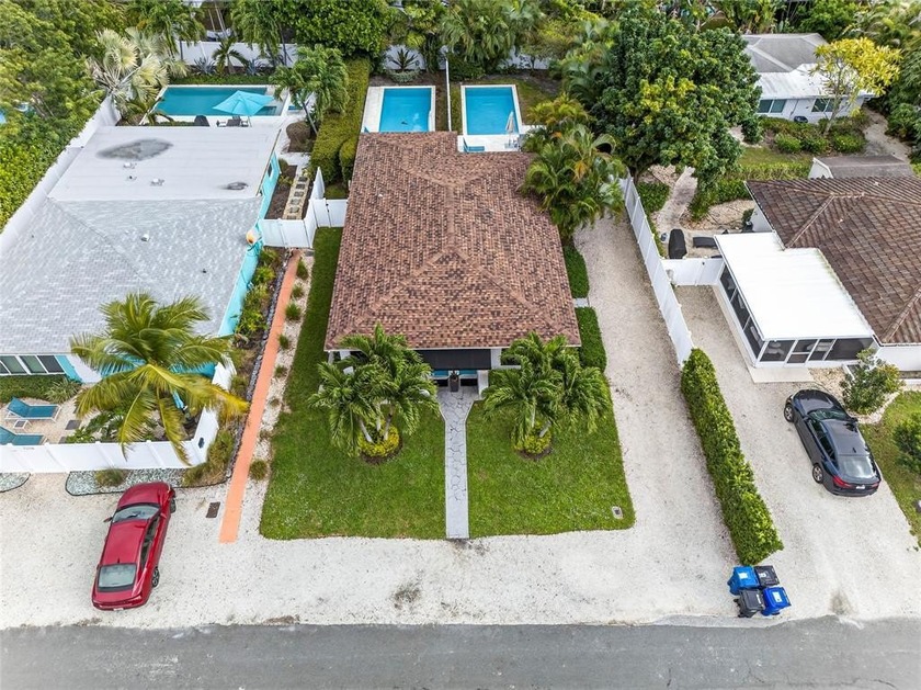 Very successful  Duplex -- rare that each side has their own - Beach Lot for sale in Fort Lauderdale, Florida on Beachhouse.com