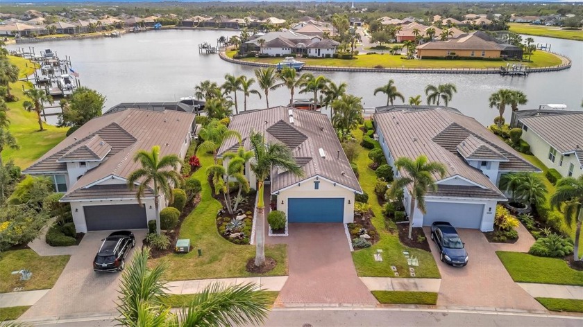 Come and tour this stunning 3-bedroom + den, 2-bath, 2-car - Beach Home for sale in Bradenton, Florida on Beachhouse.com